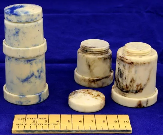 Bandalasta 77 stacking salt and pepper pots